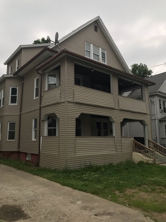 62 West Alvord Street Springfield, MA 01108 - Photo 1 of 9 Gallery Image 1