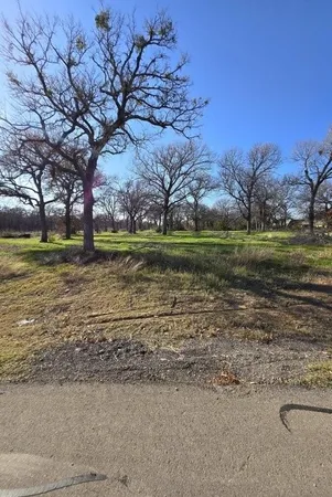 $549,999 | 322 Arbor Cove Lane, Oak Point, TX 75068