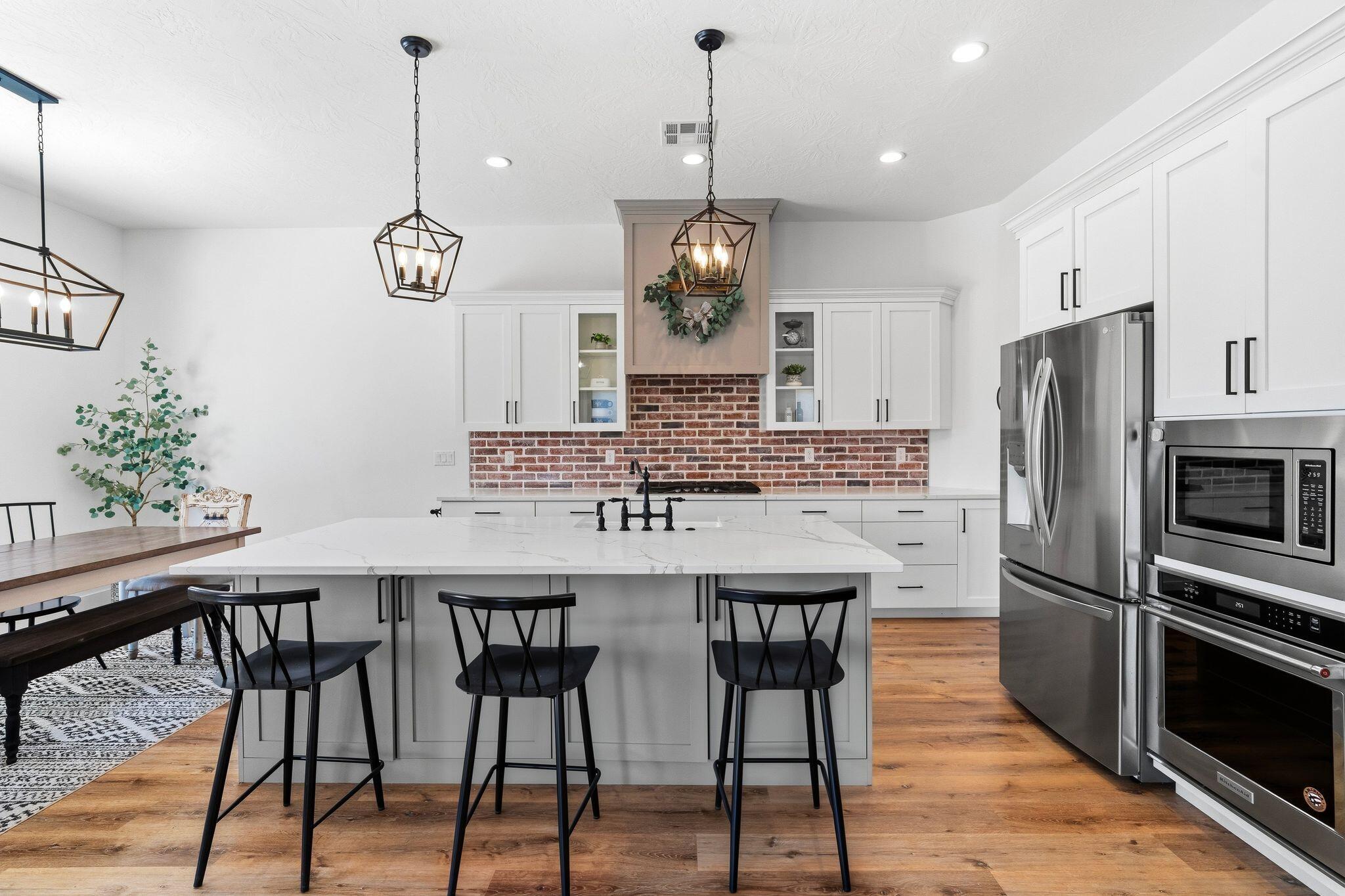 5409 West Copper Cliffs Way Hurricane, UT 84737 - Photo 7 of 50 Kitchen with large island
