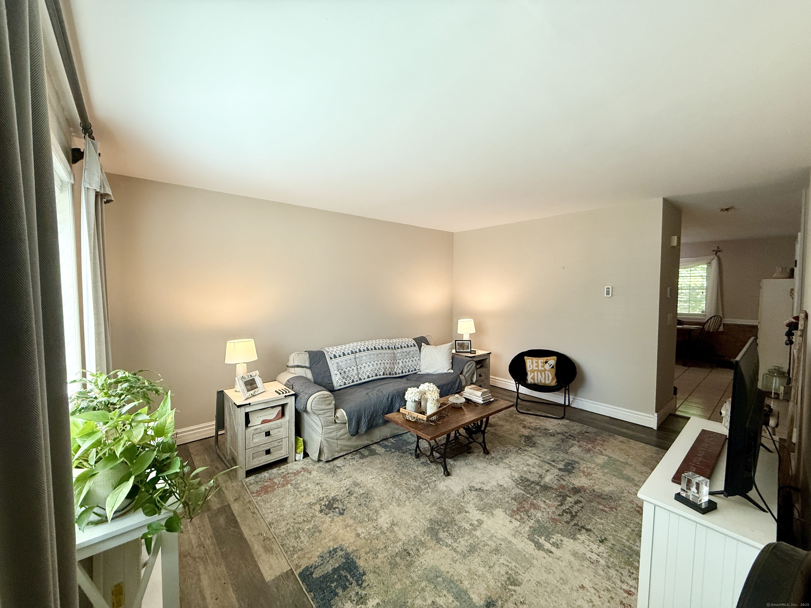 143 Pine Hill Road, Unit 15F Thomaston, CT 06787 - Photo 3 of 14 a living room with furniture