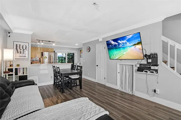 $399,000 | 2929 Dorchester Lane, Cooper City, FL 33026