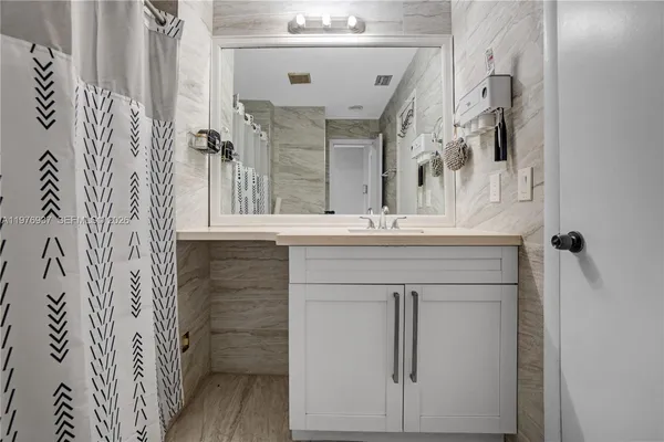 $399,000 | 2929 Dorchester Lane, Cooper City, FL 33026