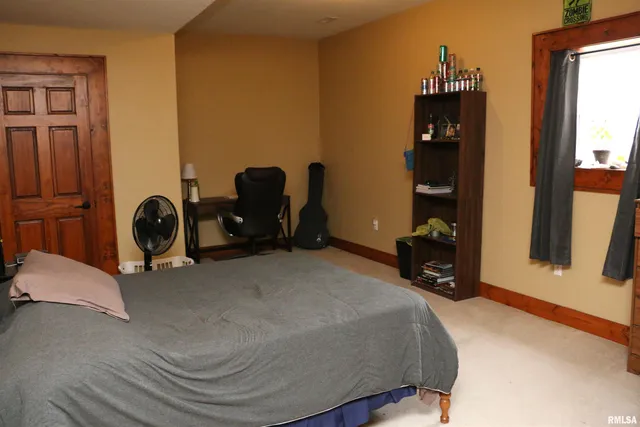 $825,000 | 2064 East 2200th Street, Camp Point, IL 62320