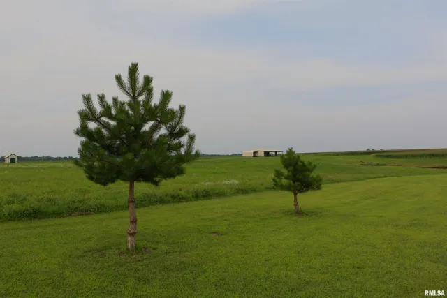 $825,000 | 2064 East 2200th Street, Camp Point, IL 62320