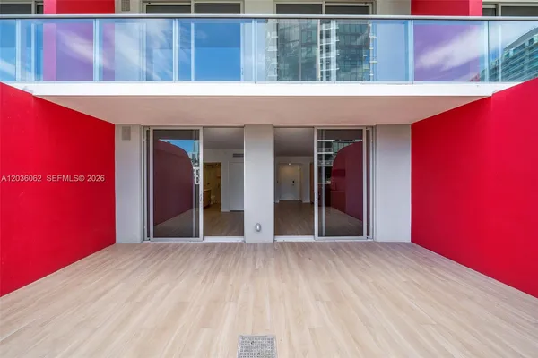 $5,000 | Midtown Miami, Miami, FL 33127