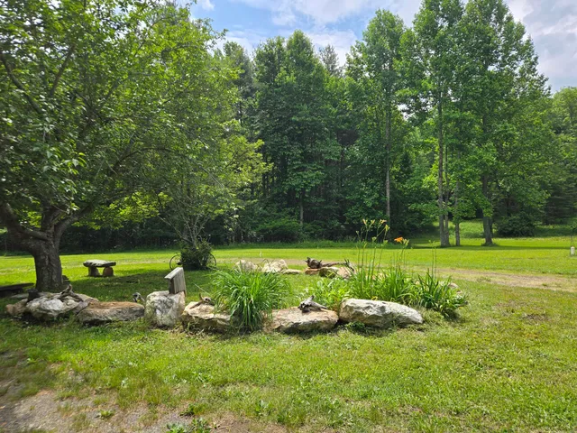 $724,990 | 6733 Floyd Highway South, Willis, VA 24380