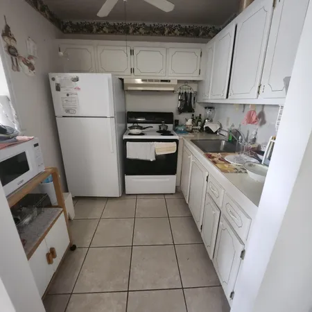 $1,350 | 18 Oakridge B, Unit 18, Deerfield Beach, FL 33442