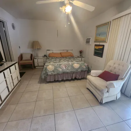 $1,350 | 18 Oakridge B, Unit 18, Deerfield Beach, FL 33442