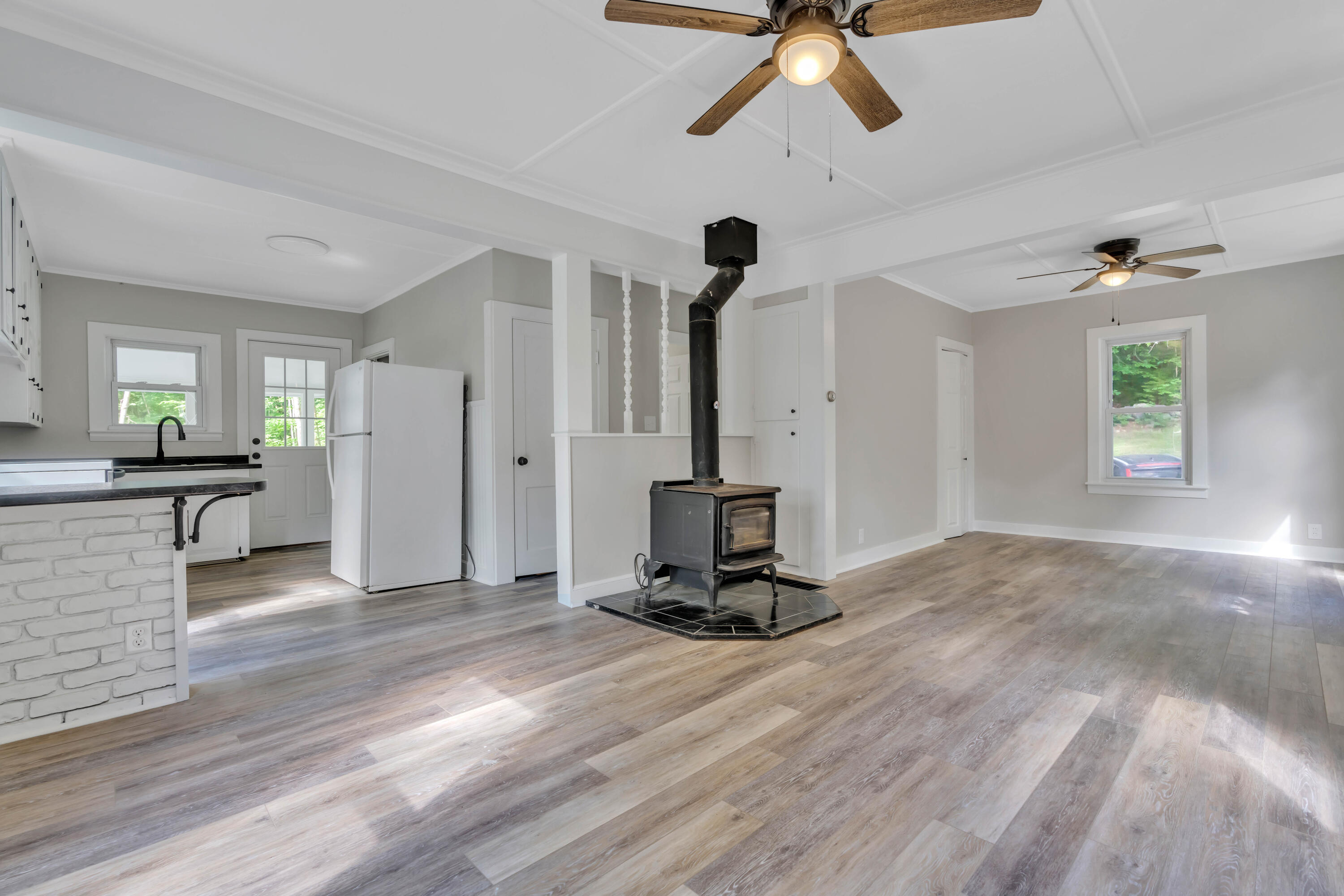 38 Hanson Ridge Road Sanford, ME 04073 - Photo 14 of 29 Living/Dining Room