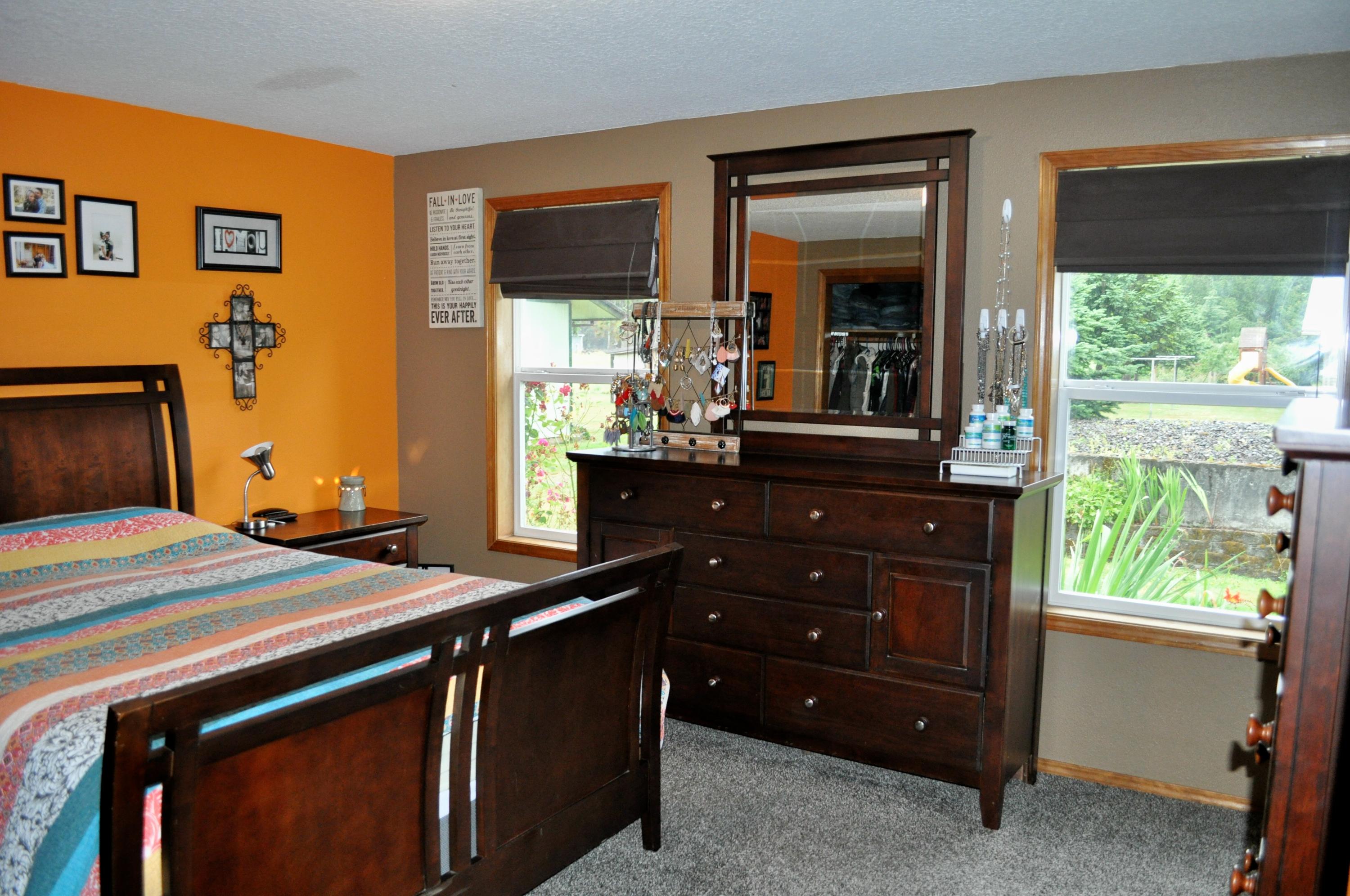 6311 Tillamook River Road Tillamook, OR 97141 - Photo 12 of 20 Master bedroom