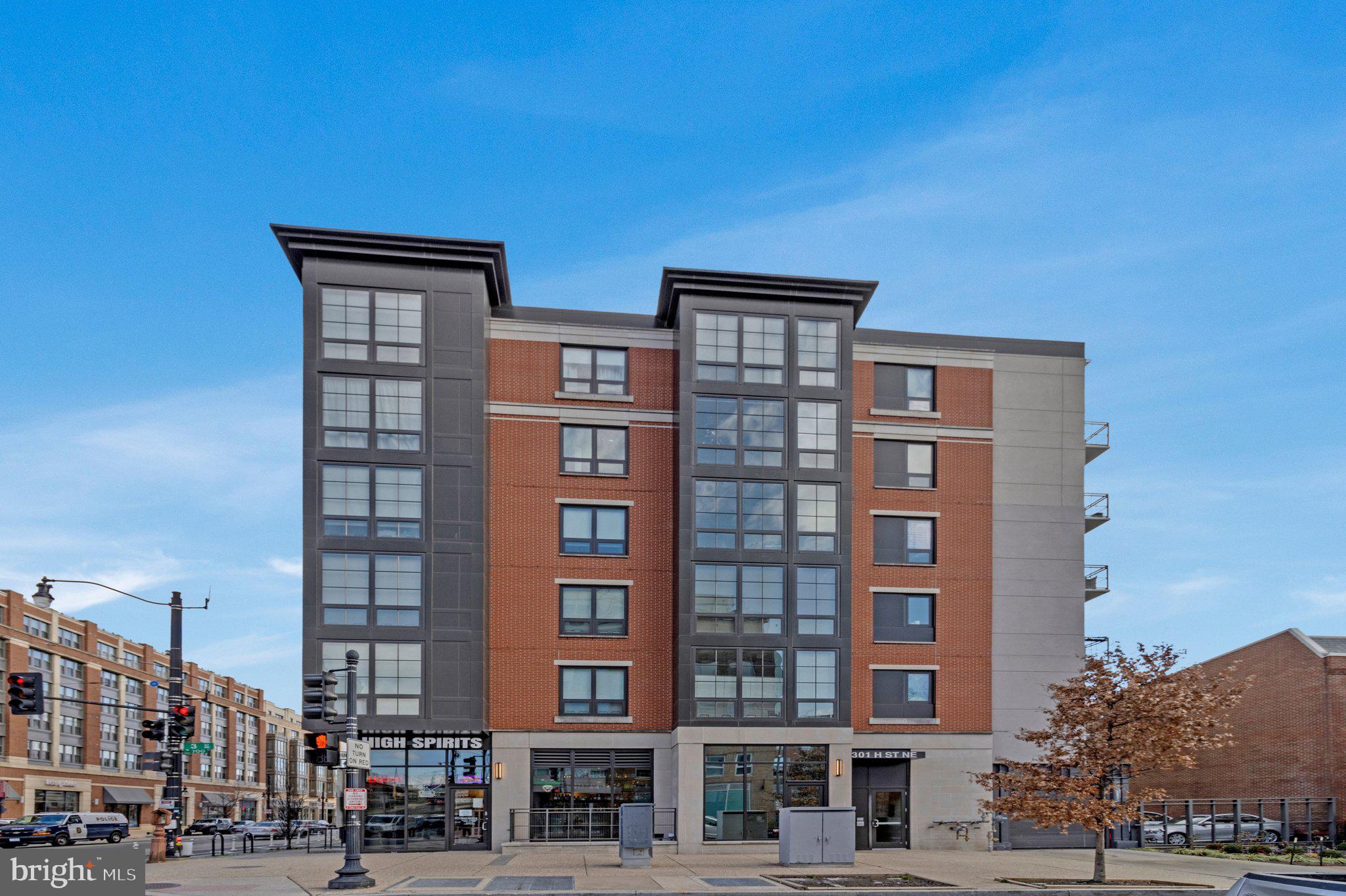 301 H Street Northeast, Unit PH602 Washington, DC 20002 - Photo 14 of 14