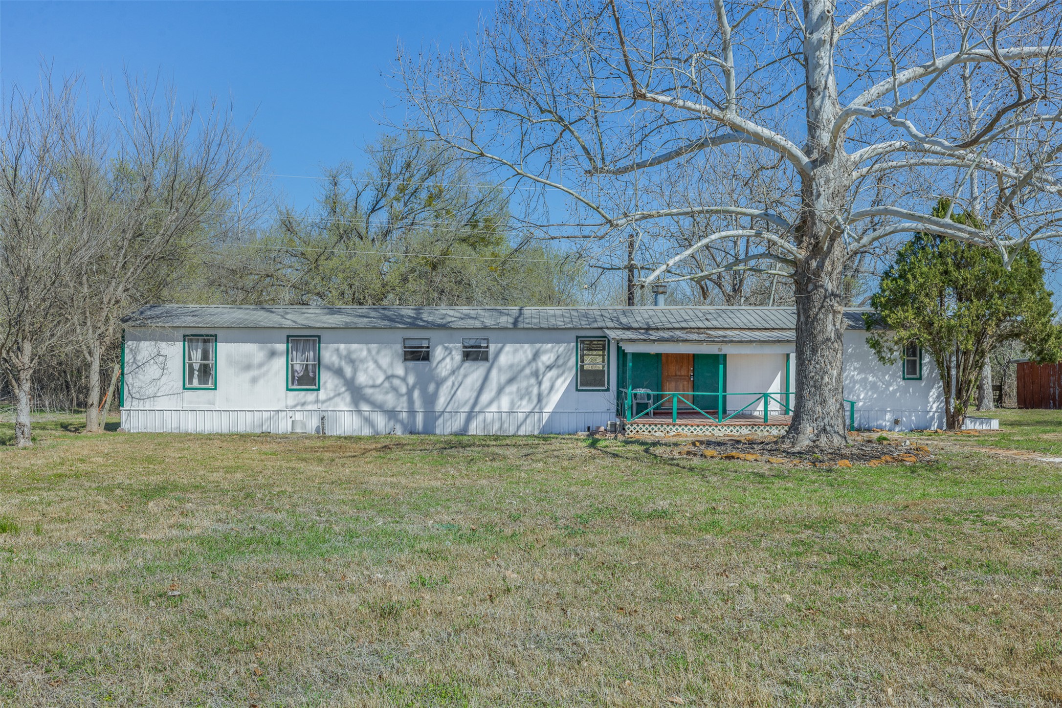 1919 County Road 344 Loop Milano, TX 76556 - Photo 16 of 21 a front view of house with yard