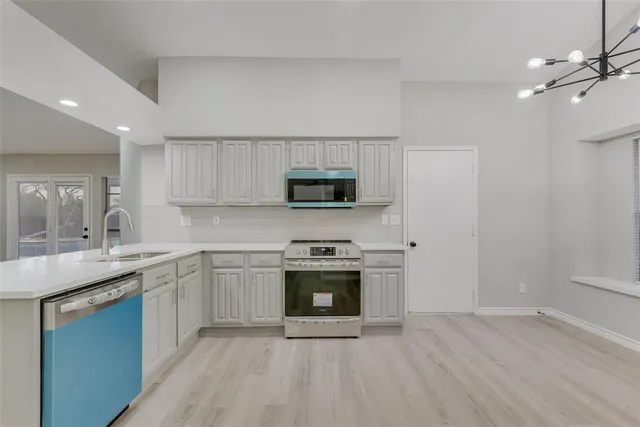 $345,000 | 1040 Eagle Drive, DeSoto, TX 75115