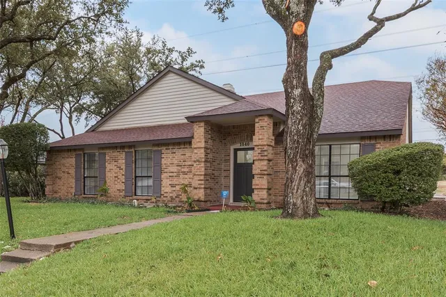 $345,000 | 1040 Eagle Drive, DeSoto, TX 75115