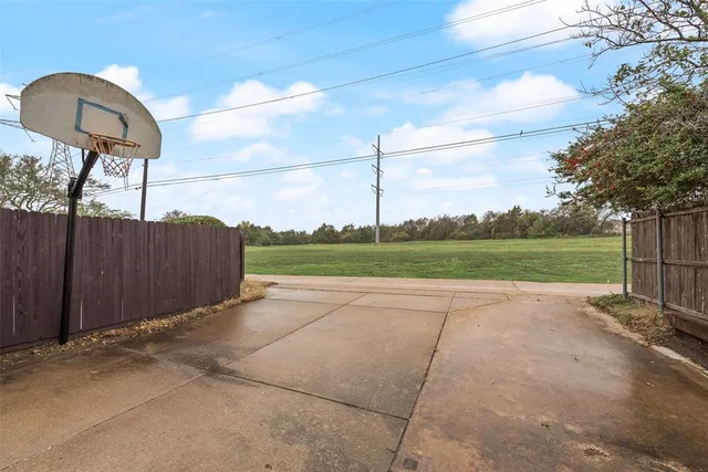 $345,000 | 1040 Eagle Drive, DeSoto, TX 75115