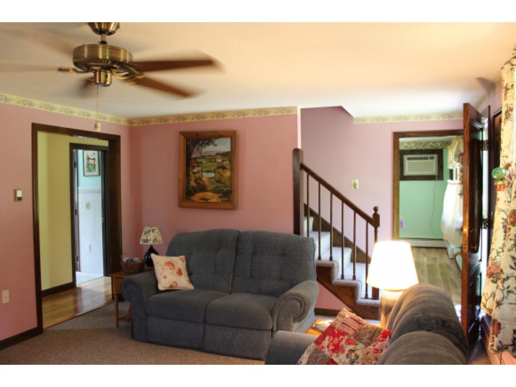 90 Scobie Pond Road Derry, NH 03038 - Photo 4 of 20
