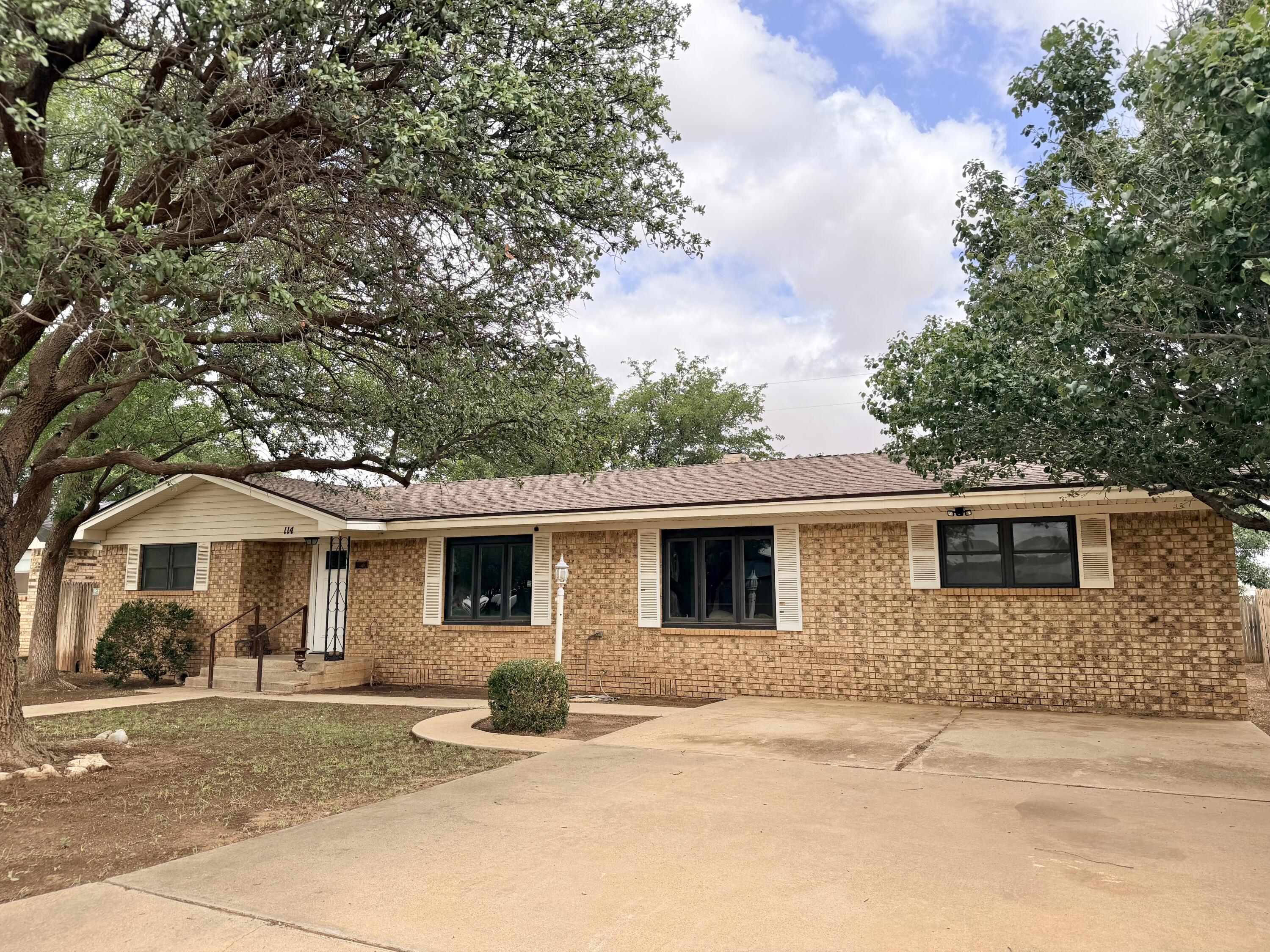 114 Northeast 26th Street Lamesa, TX 79331 - Photo 1 of 33 IMG_3982