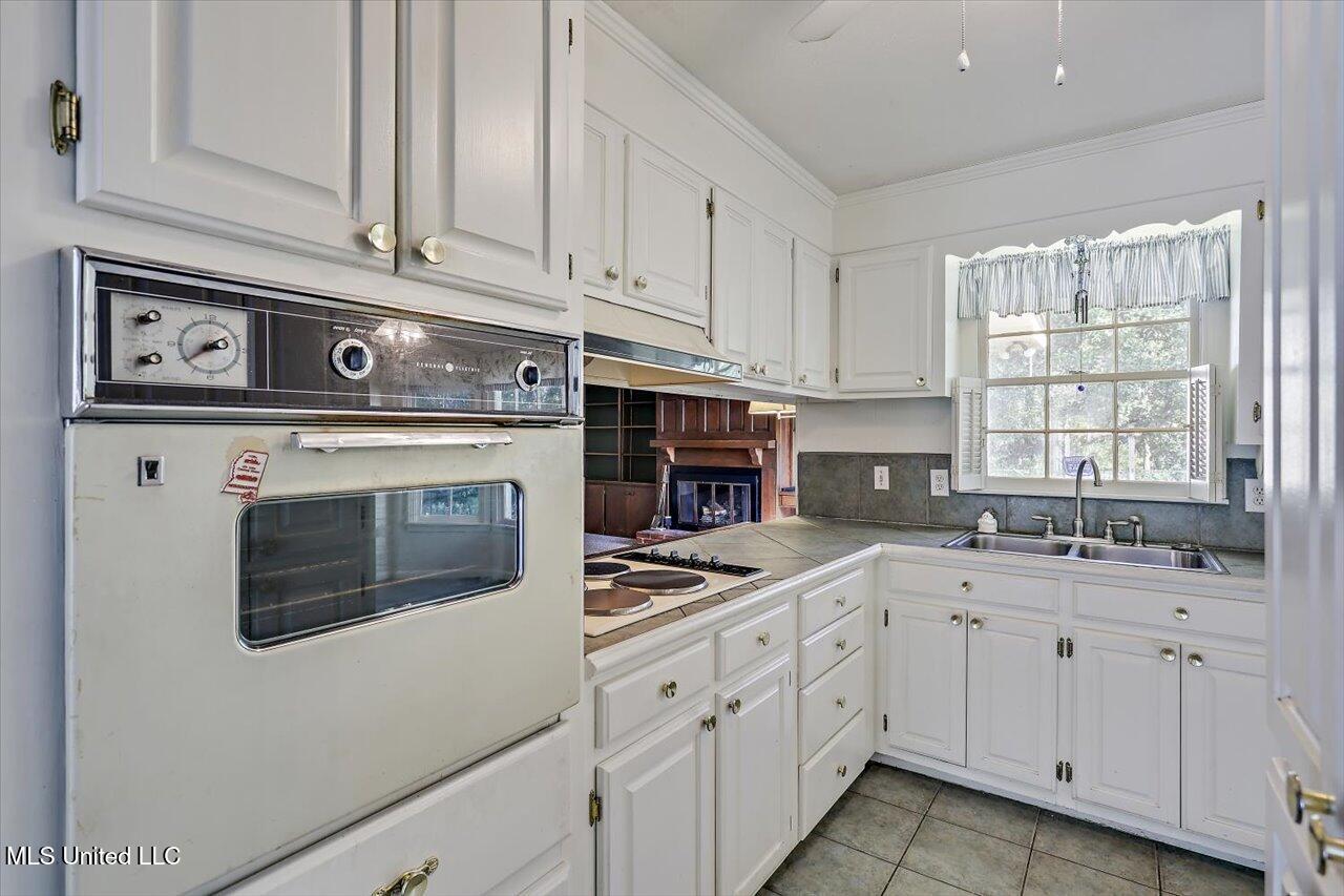 860 Timberlain Drive Jackson, MS 39211 - Photo 11 of 42 11-860 Timberlain Dr