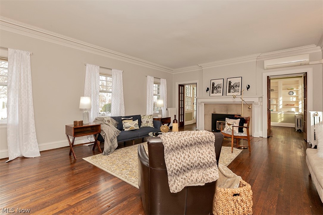 2931 Sedgewick Road Cleveland, OH 44120 - Photo 5 of 35 Gallery Image 5
