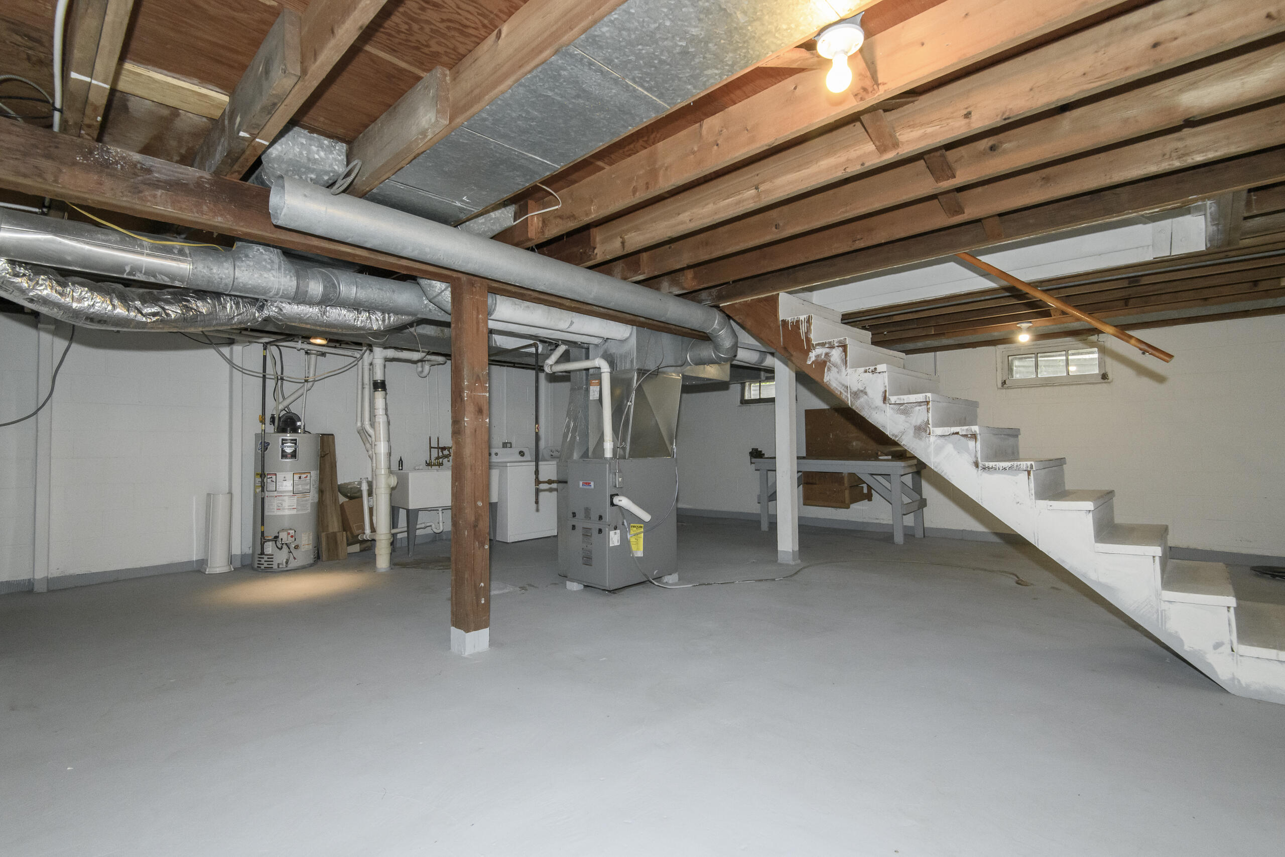 W271N2563 Pear Tree Lane Pewaukee, WI 53072 - Photo 35 of 47 Lower level