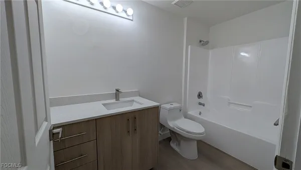 $1,650 | 5114 27th Street Southwest, Lehigh Acres, FL 33973