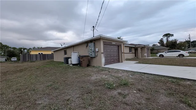 $1,750 | 5114 27th Street Southwest, Lehigh Acres, FL 33973