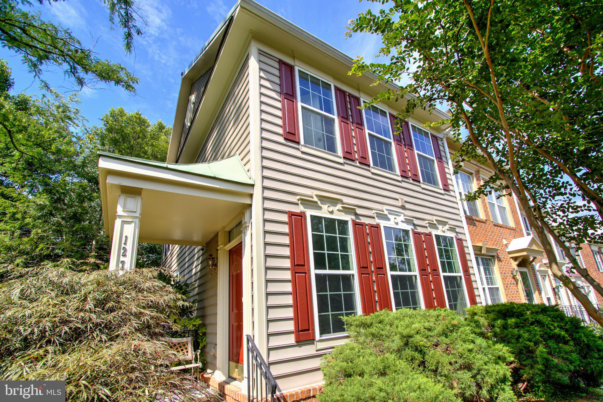 1274 Vintage Place Reston, VA 20194 - Photo 4 of 5