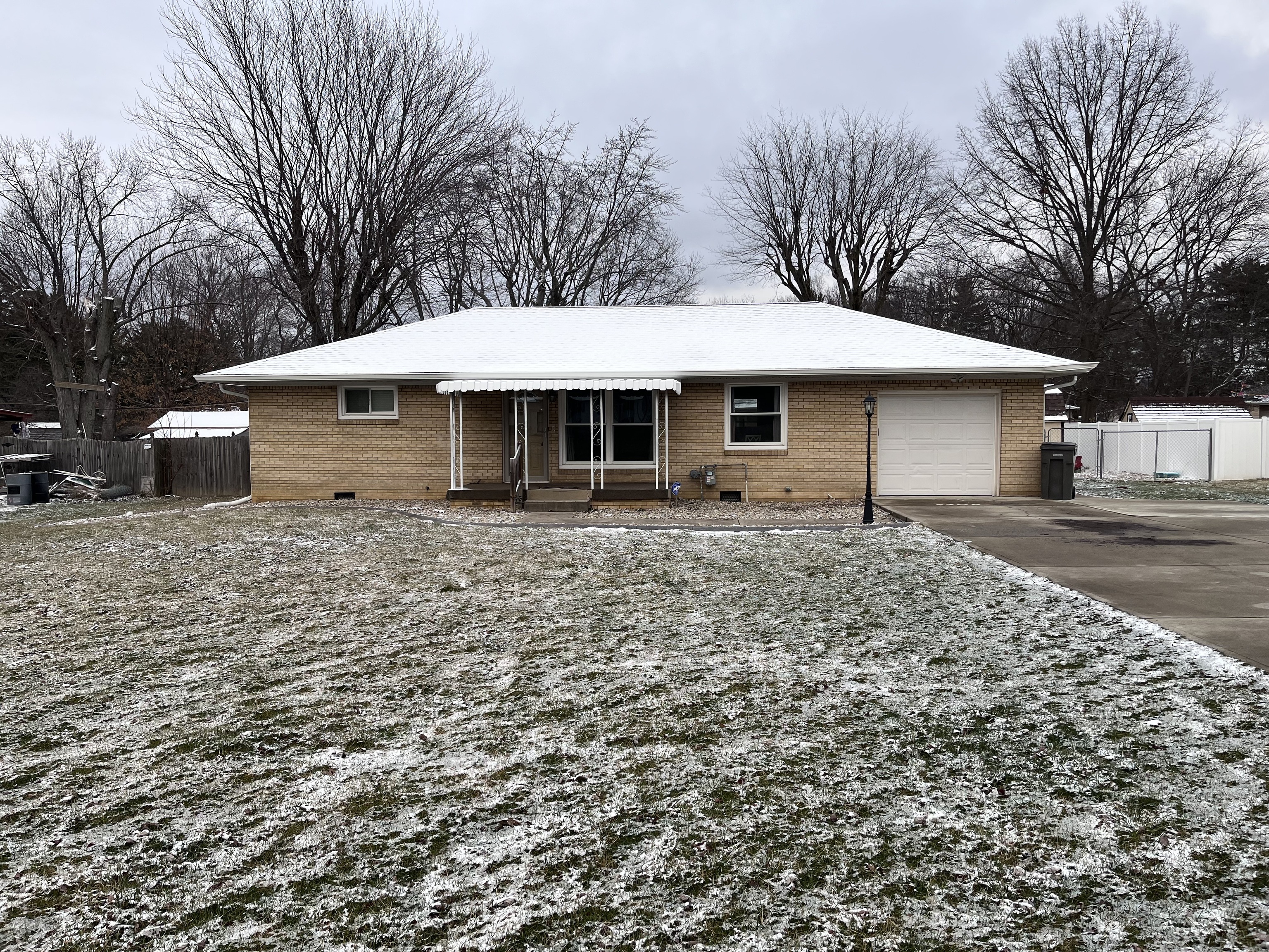 2738 East Thompson Road Indianapolis, IN 46227 - Photo 2 of 4 Gallery Image 2