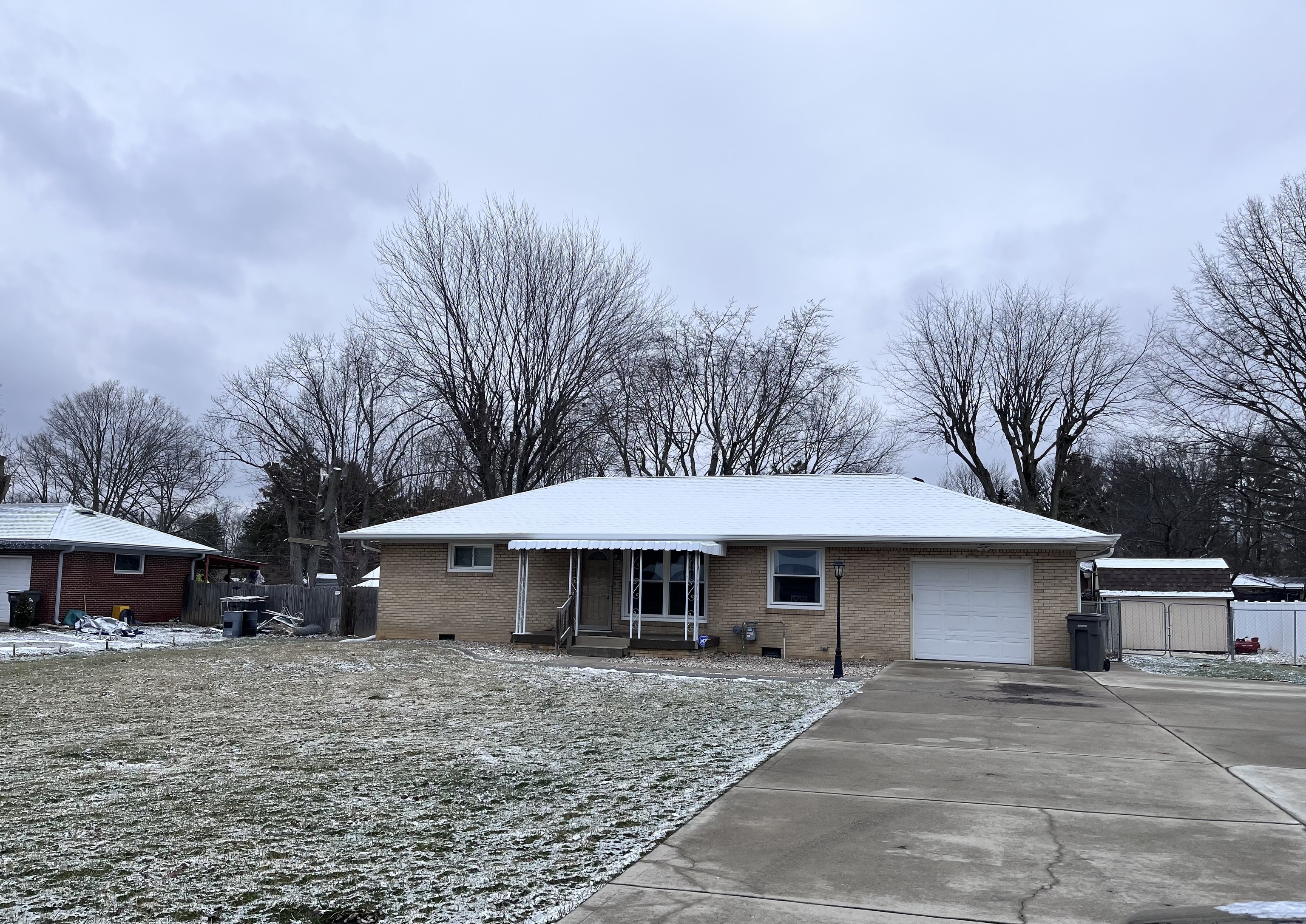 2738 East Thompson Road Indianapolis, IN 46227 - Photo 3 of 4 Gallery Image 3