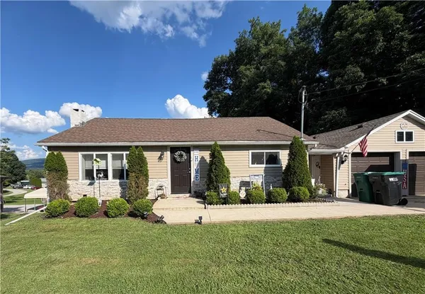$269,900 | 866 Pizza Barn Road, Blairsville, PA 15717