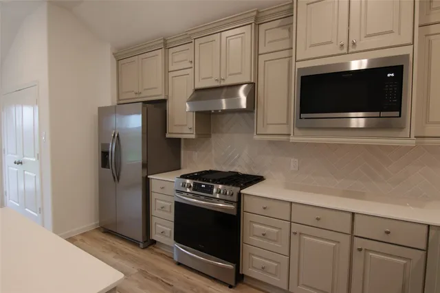 $2,300 | 2511 Chestnut Oak Circle, Katy, TX 77494