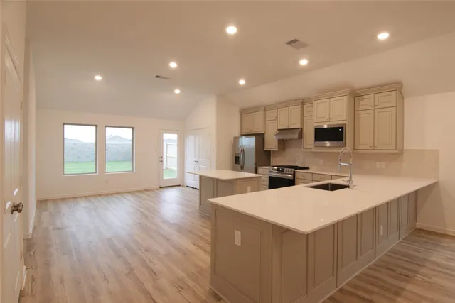 $2,300 | 2511 Chestnut Oak Circle, Katy, TX 77494