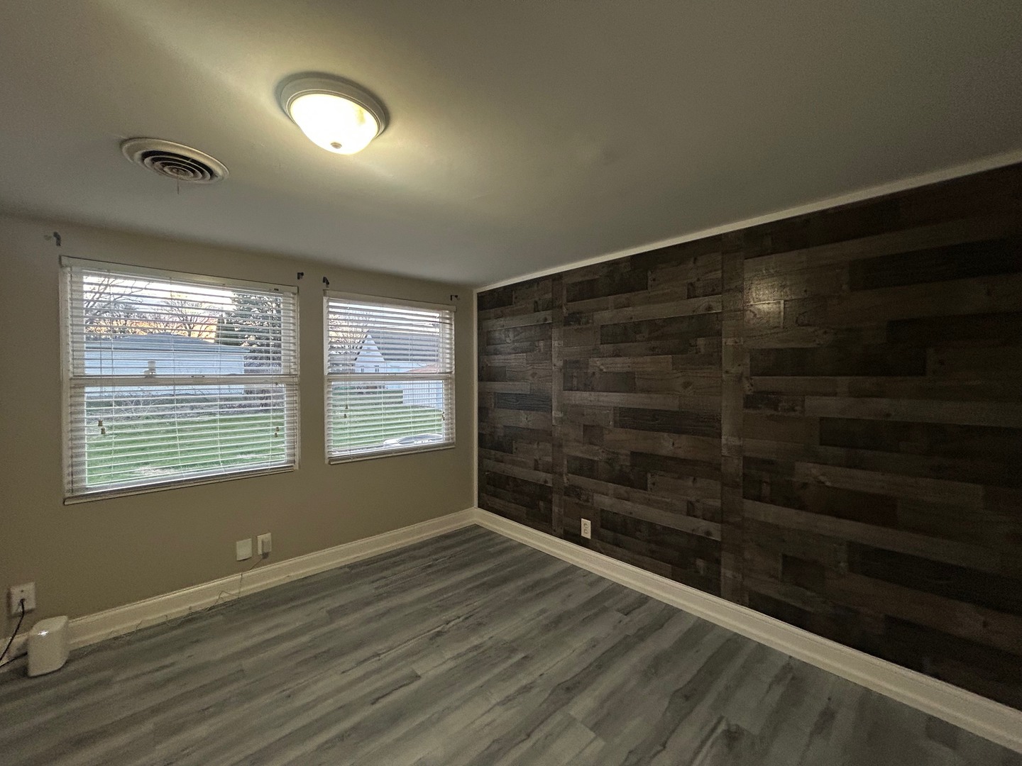 532 North Randall Road Aurora, IL 60506 - Photo 13 of 22