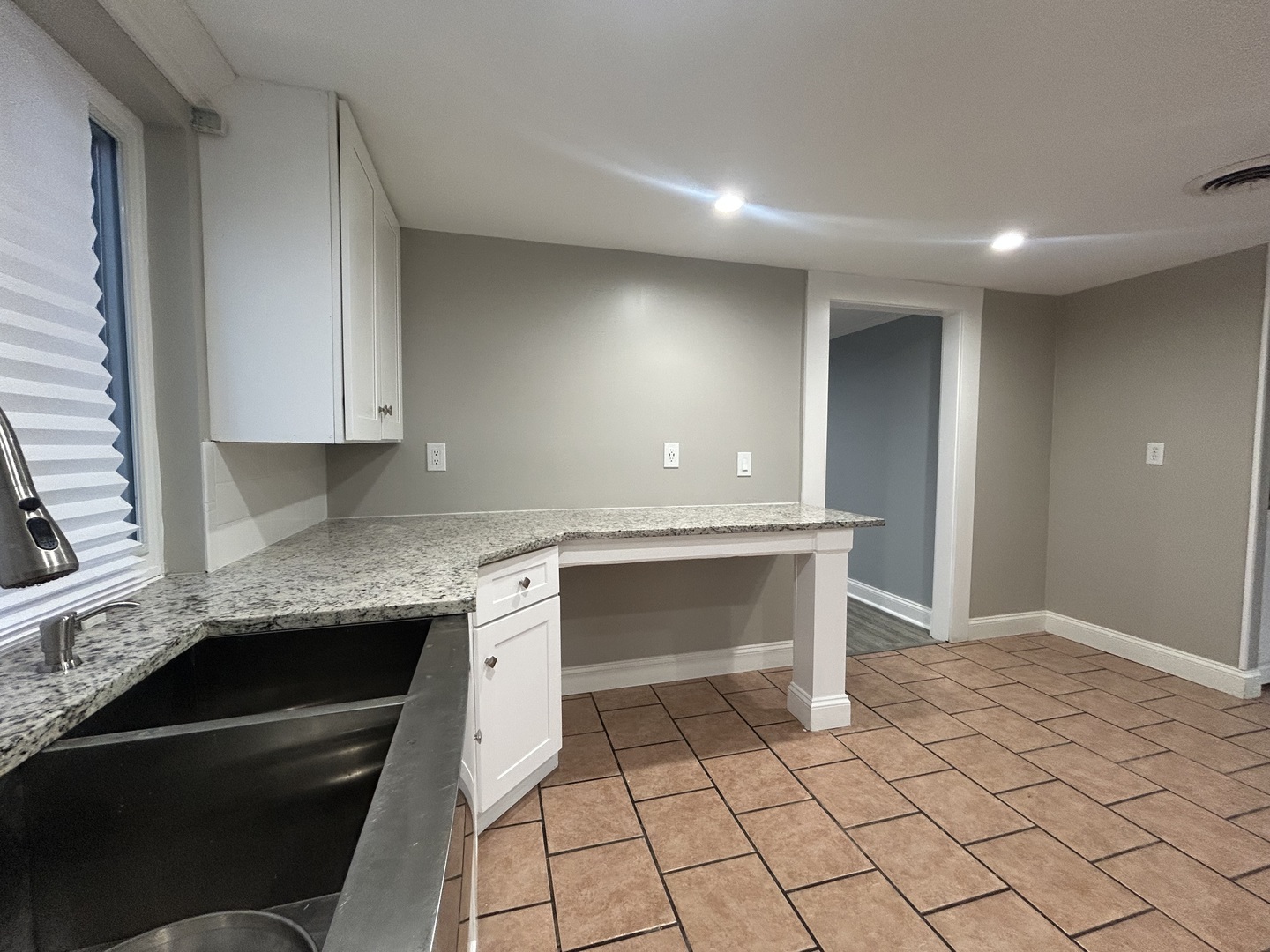 532 North Randall Road Aurora, IL 60506 - Photo 15 of 22