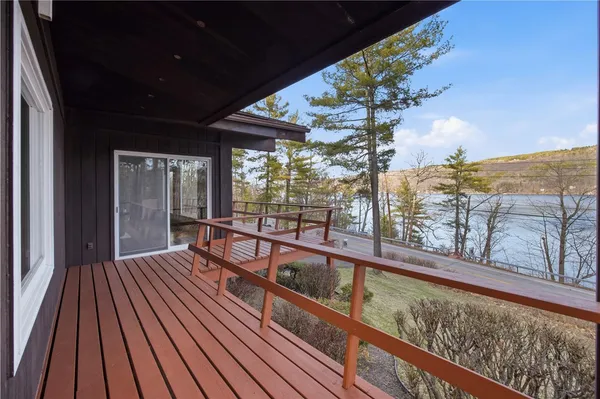 $999,000 | 15079 West Lake Road, Pulteney, NY 14418