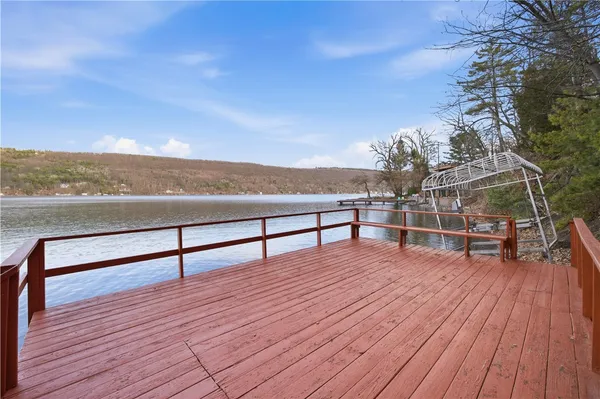 $999,000 | 15079 West Lake Road, Pulteney, NY 14418