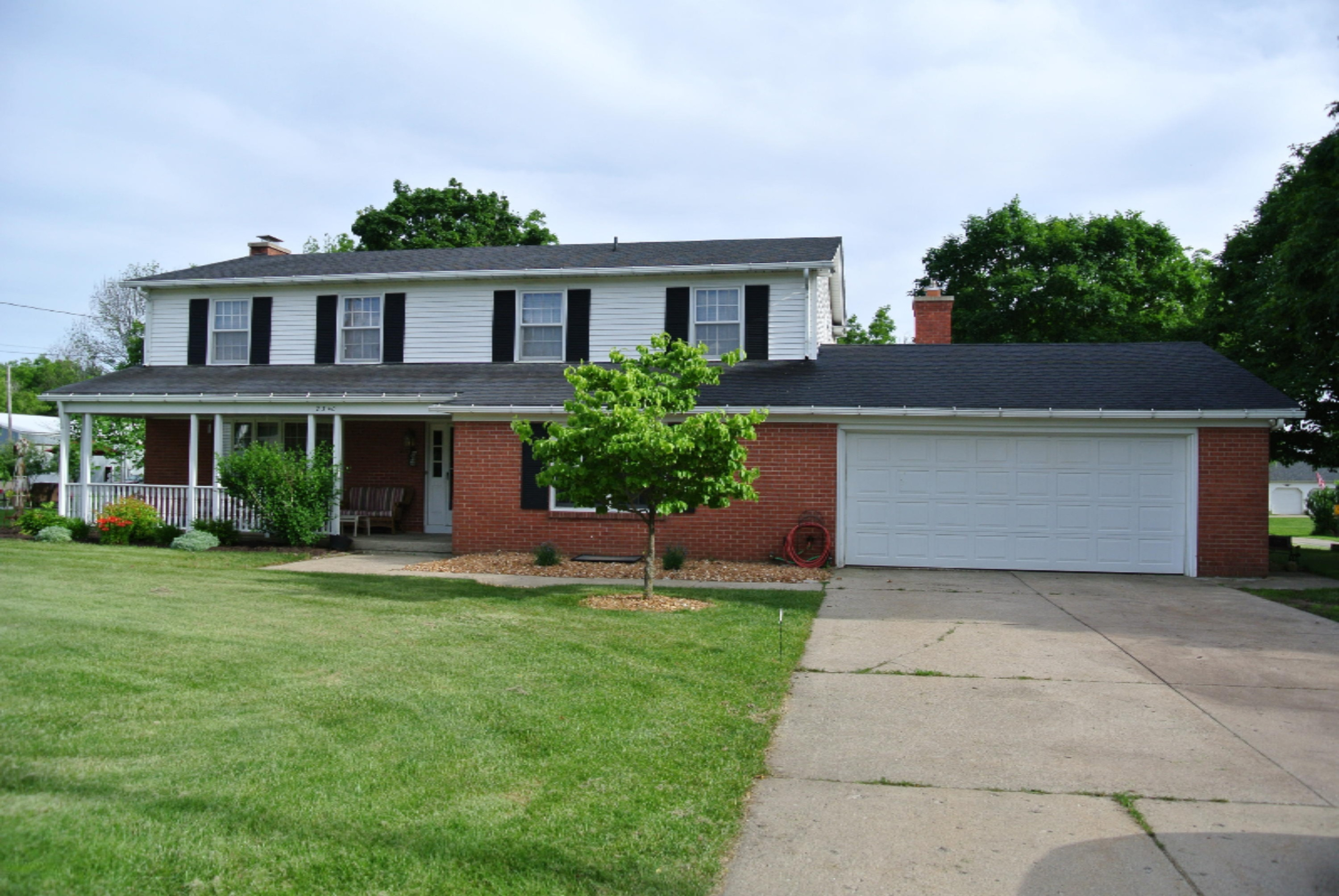 2340 Riley Street Hudsonville, MI 49426 - Photo 1 of 32 047