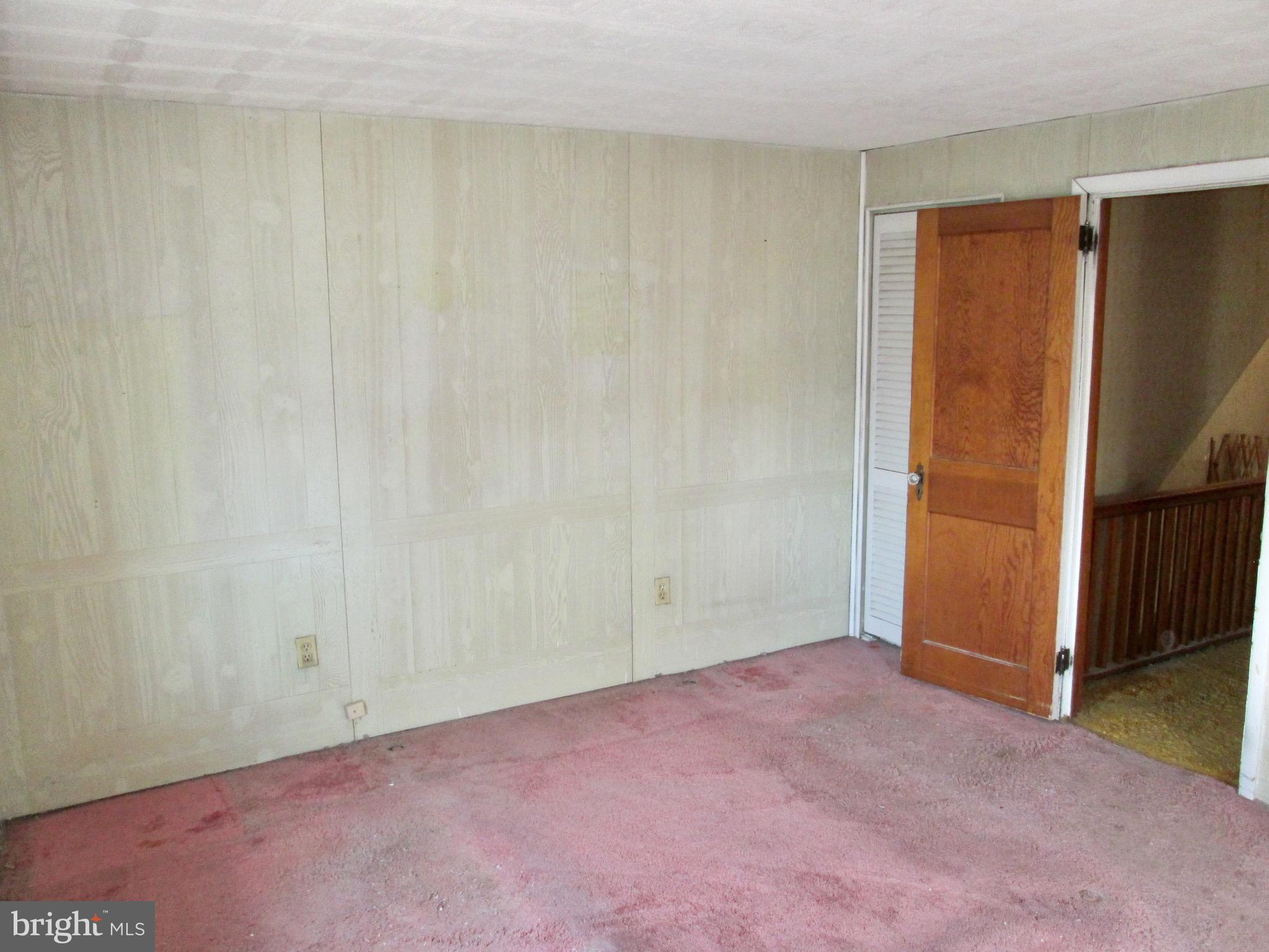 431 Raymond Street Reading, PA 19605 - Photo 18 of 50 a view of an empty room