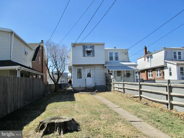 a backyard of a house