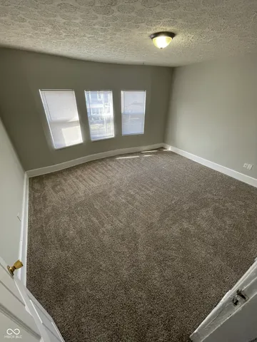 $975 | 37 North Randolph Street, Indianapolis, IN 46201