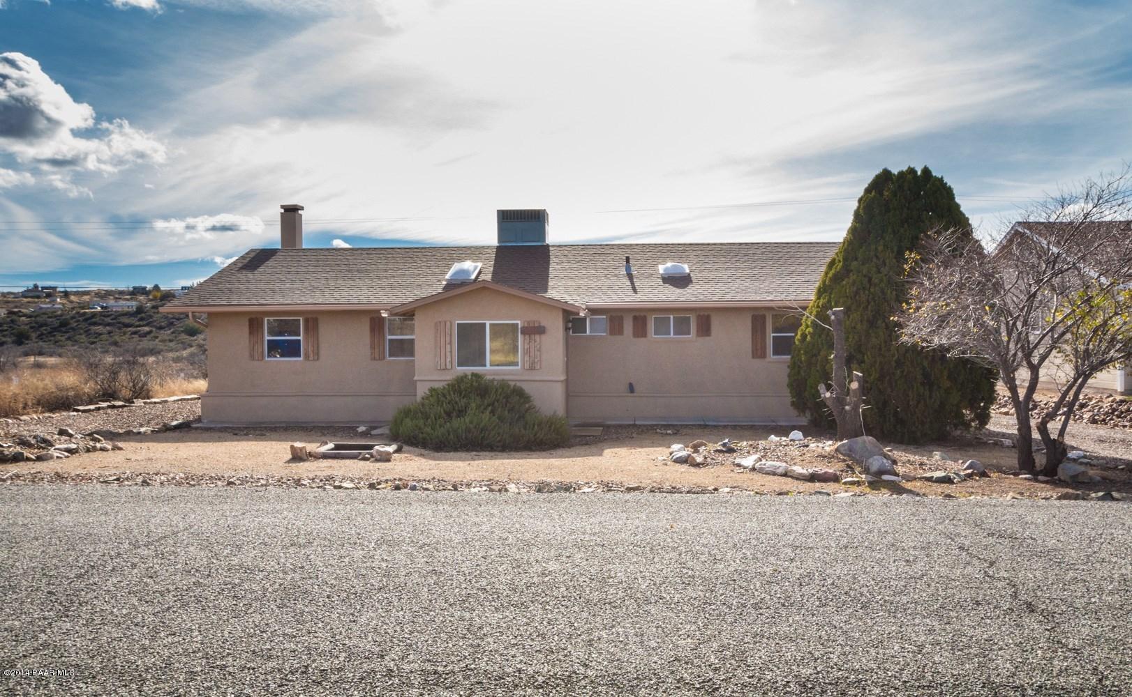 20061 East Lakeside Road Mayer, AZ 86333 - Photo 1 of 16 001_Front