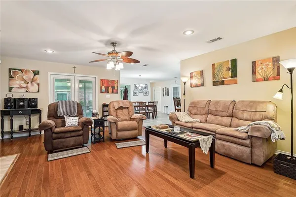 $285,000 | 44258 Nicholas Circle, Hammond, LA 70403
