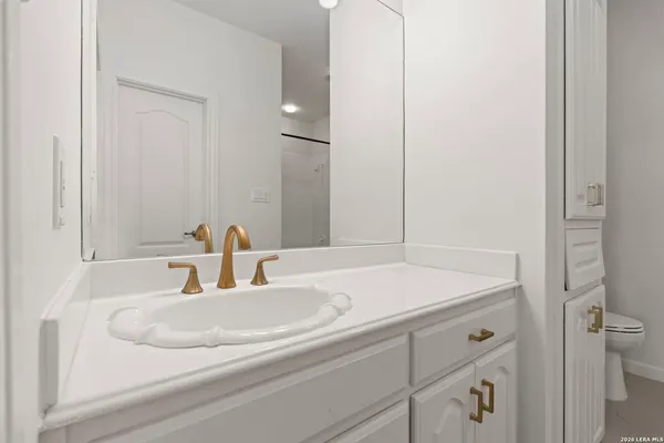 $6,400,000 | 608 North Creek Road, Comfort, TX 78013