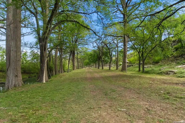 $6,400,000 | 608 North Creek Road, Comfort, TX 78013