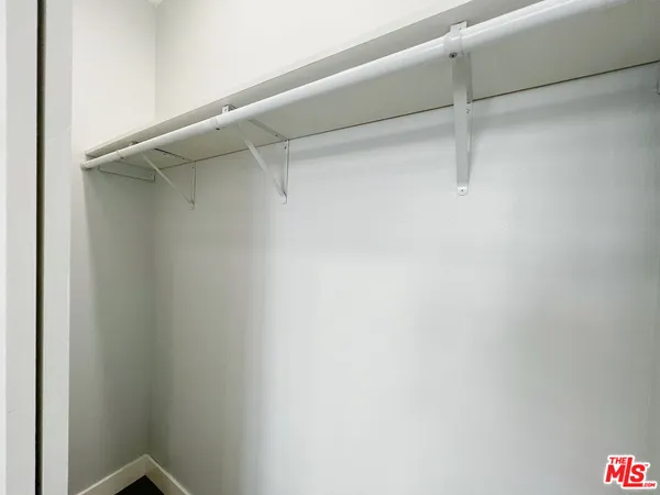 $5,000 | 2641 South Budlong Avenue, Unit 2641, Los Angeles, CA 90007
