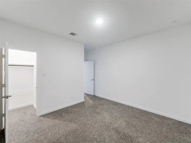 $2,500 | 387 Westlake Terrace, Conroe, TX 77304