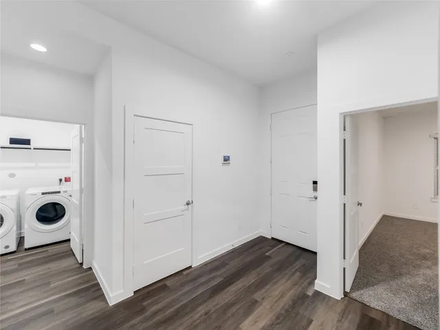 $2,500 | 387 Westlake Terrace, Conroe, TX 77304