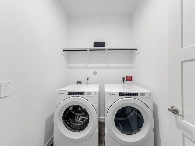 $2,500 | 387 Westlake Terrace, Conroe, TX 77304