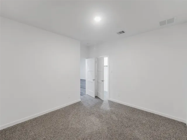 $2,500 | 387 Westlake Terrace, Conroe, TX 77304