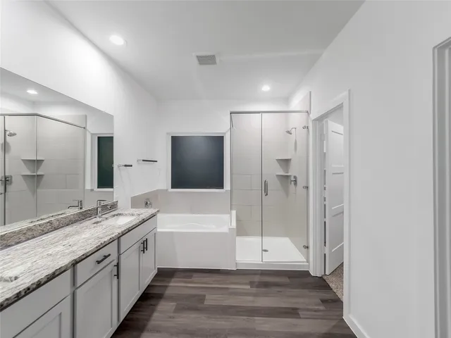 $2,500 | 387 Westlake Terrace, Conroe, TX 77304